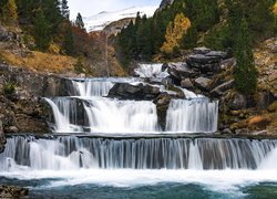 Wodospad w Parku Narodowym Ordesa y Monte Perdido