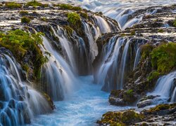 Wodospady Bruarfoss w Islandii
