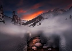 Wschód słońca we włoskich Alpach