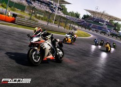 Wyścig motocyklowy na torze z gry Rims Racing