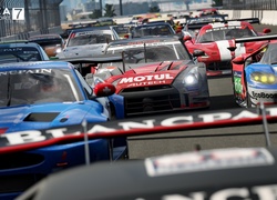 Wyścig samochodowy w grze Forza Motorsport 7