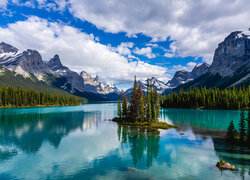 Kanada, Park Narodowy Jasper, Las, Drzewa, Góry, Jezioro, Maligne Lake, Wyspa Spirit Island