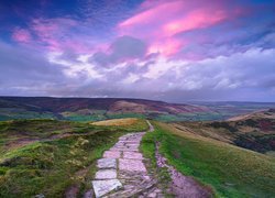 Wzgórze Mam Tor, Droga, Niebo, Chmury, Wyżyna Peak District, Derbyshire, Anglia