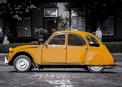 Zabytkowy Citroën 2CV