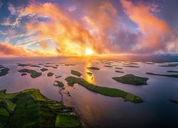 Morze, Niebo, Zachód słońca, Wysepki, Zatoka, Clew Bay, Hrabstwo Mayo, Irlandia