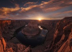 Park Narodowy Glen Canyon, Skały, Kanion, Rzeka, Kolorado River, Zakole, Horseshoe Bend, Chmury, Zachód słońca, Arizona, Stany Zjednoczone