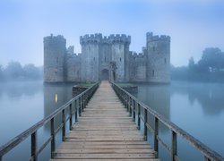 Zamek Bodiam, Bodiam Castle, Drewniany, Most, Fosa, Wieś Robertsbridge, Anglia