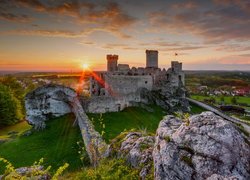 Skały, Ruiny, Zamek Ogrodzieniec, Wieś Podzamcze, Śląskie, Polska