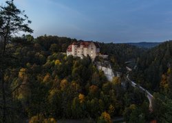 Zamek Rabenstein, Wzgórza, Góry Rudawy, Drzewa, Lasy, Droga, Zmierzch, Jesień, Chemnitz, Saksonia, Niemcy