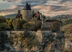 Góry, Mur, Drzewa, Zamek Belcastel, Belcastel, Francja