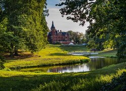 Zamek w Wąsowie, Park, Staw, Drzewa, Wąsowo, Województwo wielkopolskie, Polska