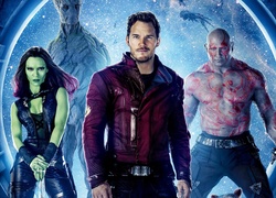 Zoe Saldana, Chris Pratt, Dave Bautista i Groot w amerykańskim filmie Strażnicy Galaktyki