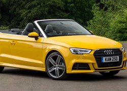 Żółte Audi A3 cabrio