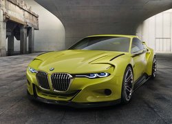 Żółte BMW 3.0 CSL Hommage