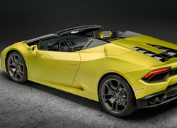 Żółte Lamborghini Huracan LP 580-2 Spyder