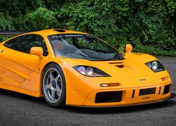 Żółty McLaren F1 LM
