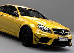 Żółty Mercedes-Benz C63 AMG
