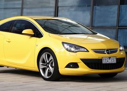 Żółty, Opel Astra GTC