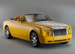 Żółty Rolls-Royce Phantom Drophead Coupe
