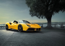 Żółty samochód Ferrari Novitec Rosso 488 Spider rocznik 2016