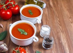 Zupa pomidorowa, Bulionówki, Pomidory, Czosnek, Sól, Pieprz